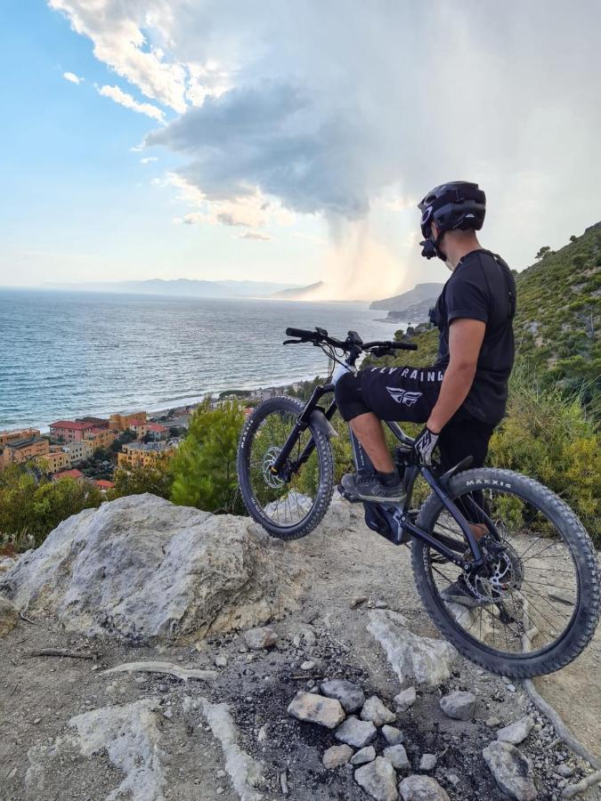Rocca Di Corno Guest House Finale Ligure Zewnętrze zdjęcie